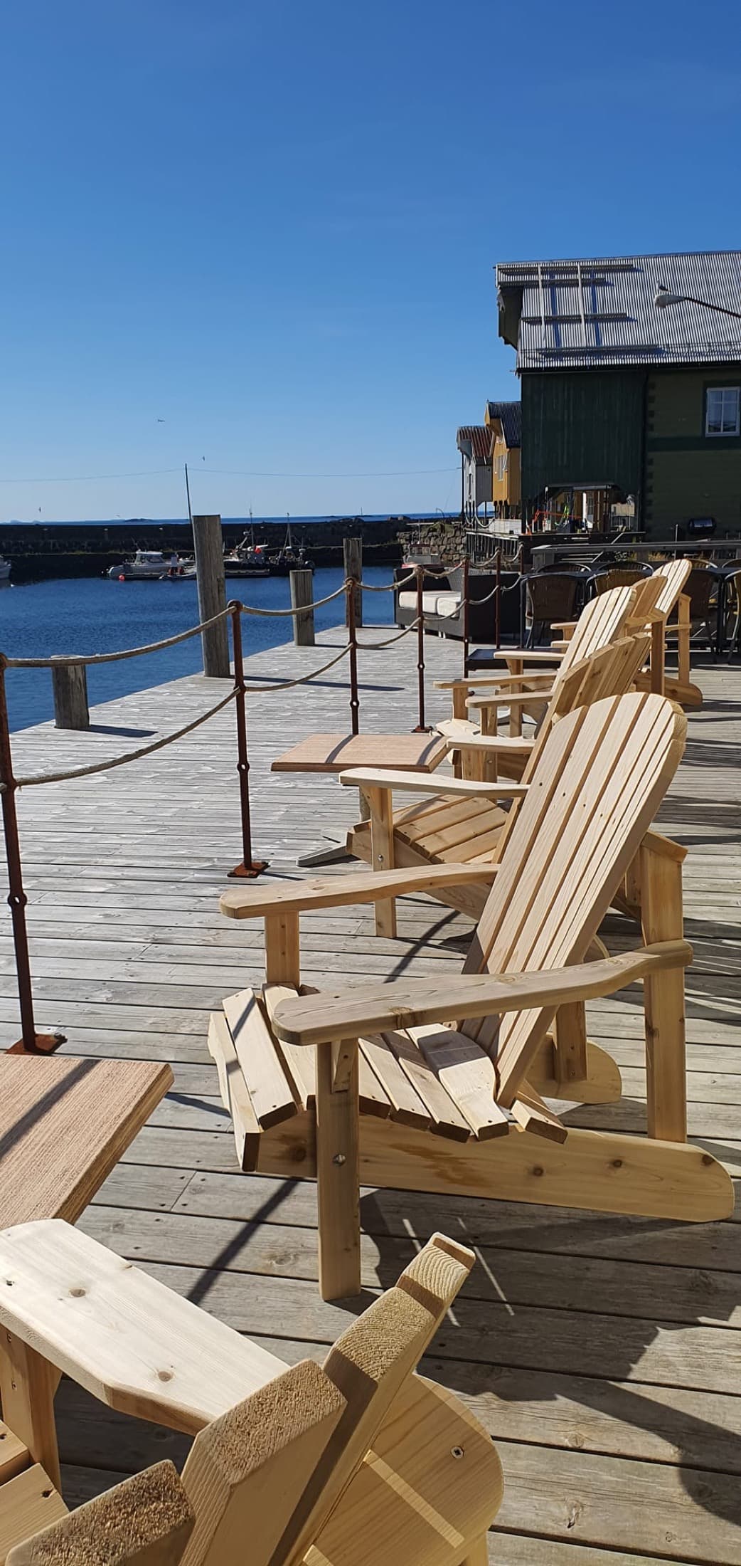 Terrasse i kveldslys etter vandring